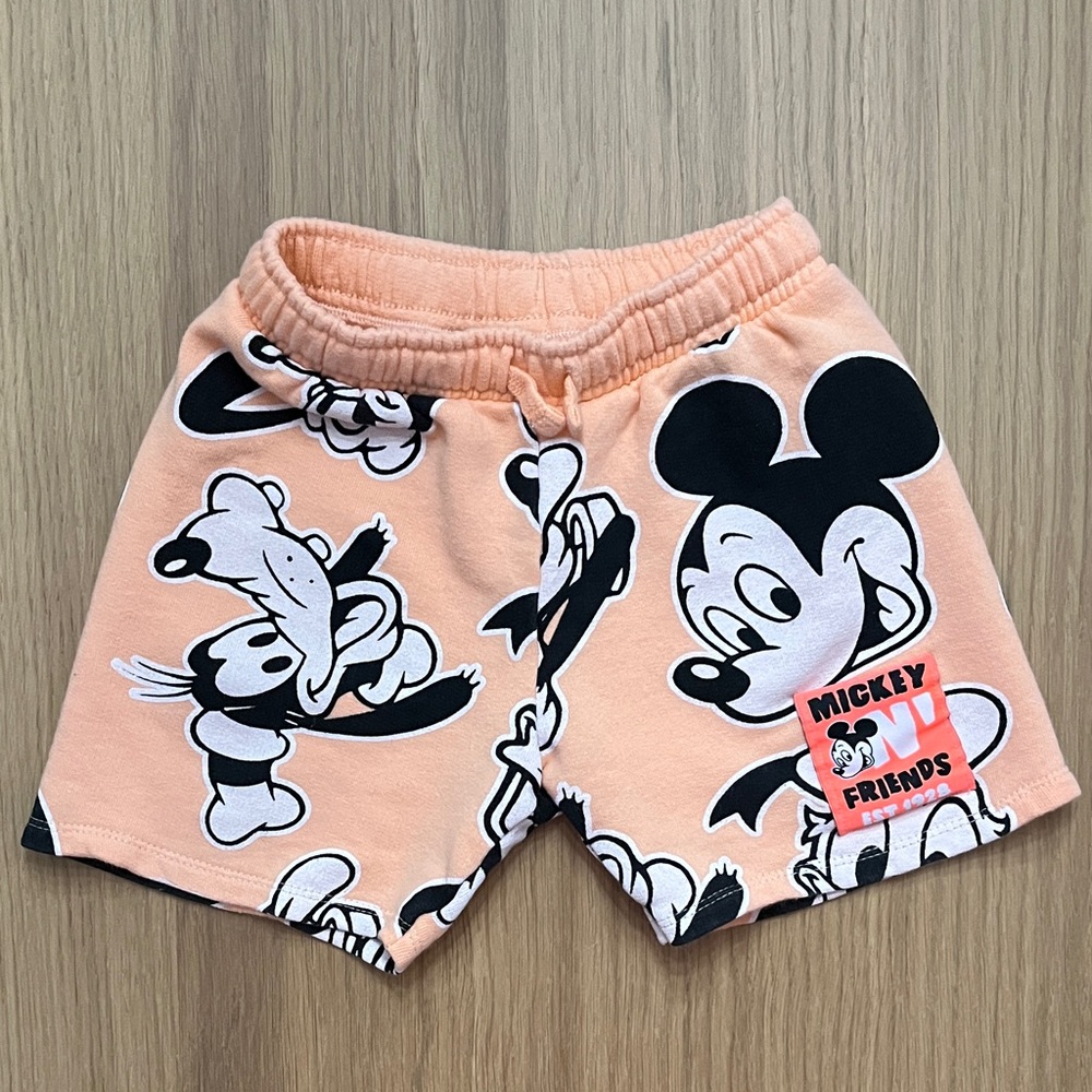 Zara kids Mickey Mouse 100% cotton French Terry shorts, size 5, runs smaller